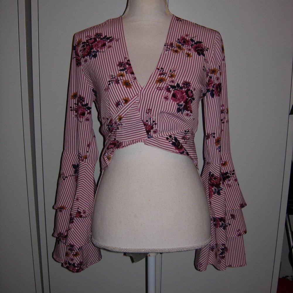 GB striped floral wrap bell sleeve top M
